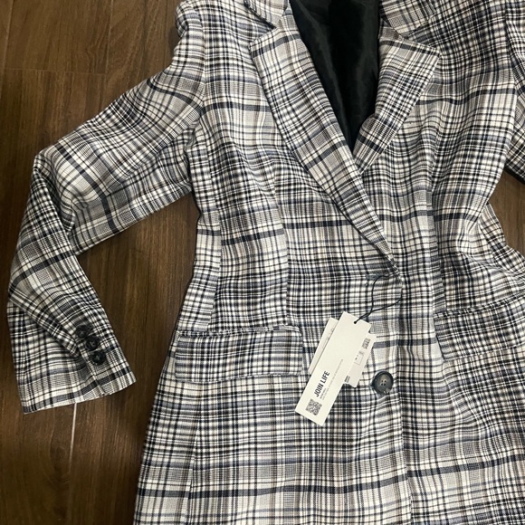 Zara gray and white plain blazer - Picture 4 of 5